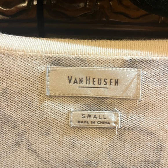 Van Heusen Size Small Gray & White Button Up Floral Top - Picture 3 of 8